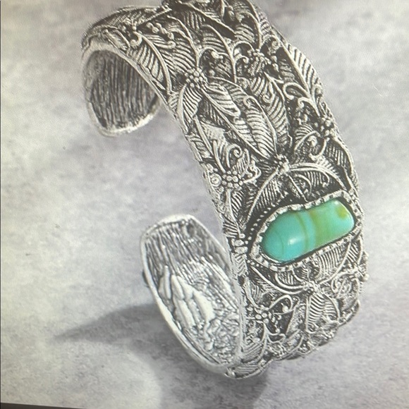 vintage Indian Jewelry - Intricate Silver and Turquoise Bracelet